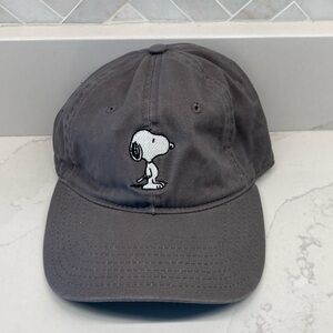 Grey Peanuts Snoopy adjustable hat
